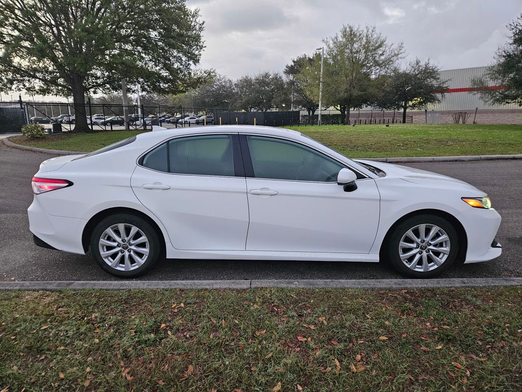 2020 Toyota Camry LE 6