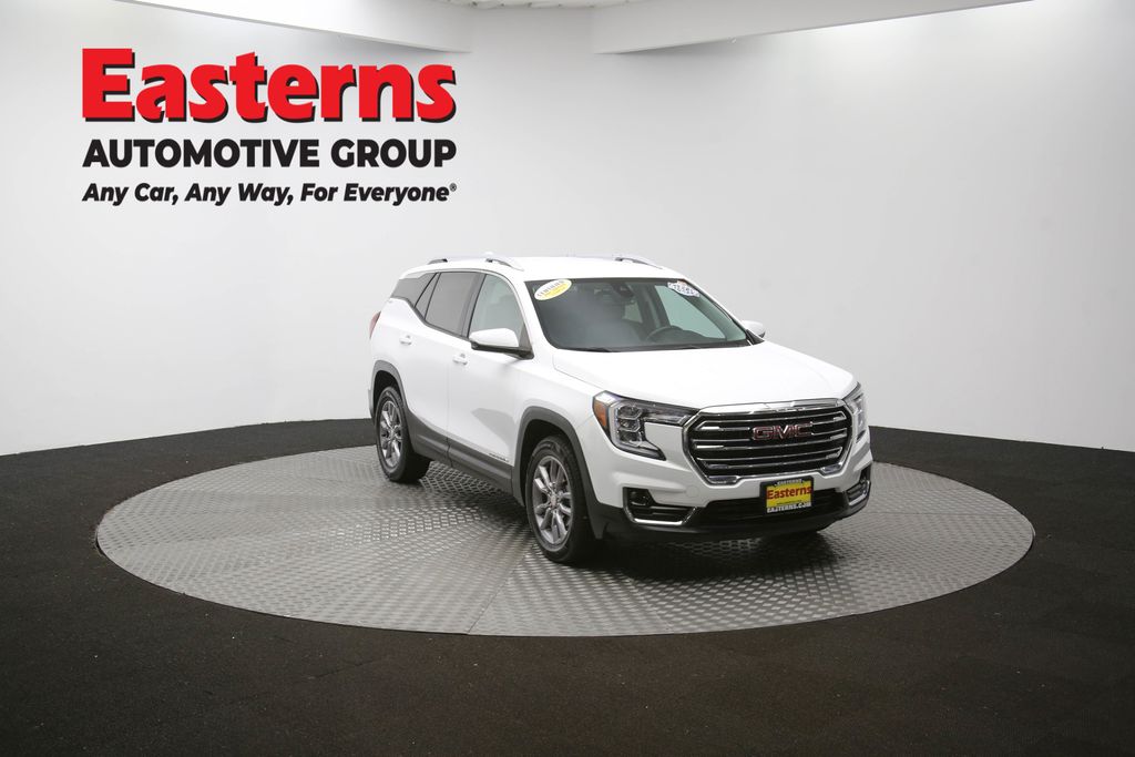 Used 2023 White GMC SLT image 51