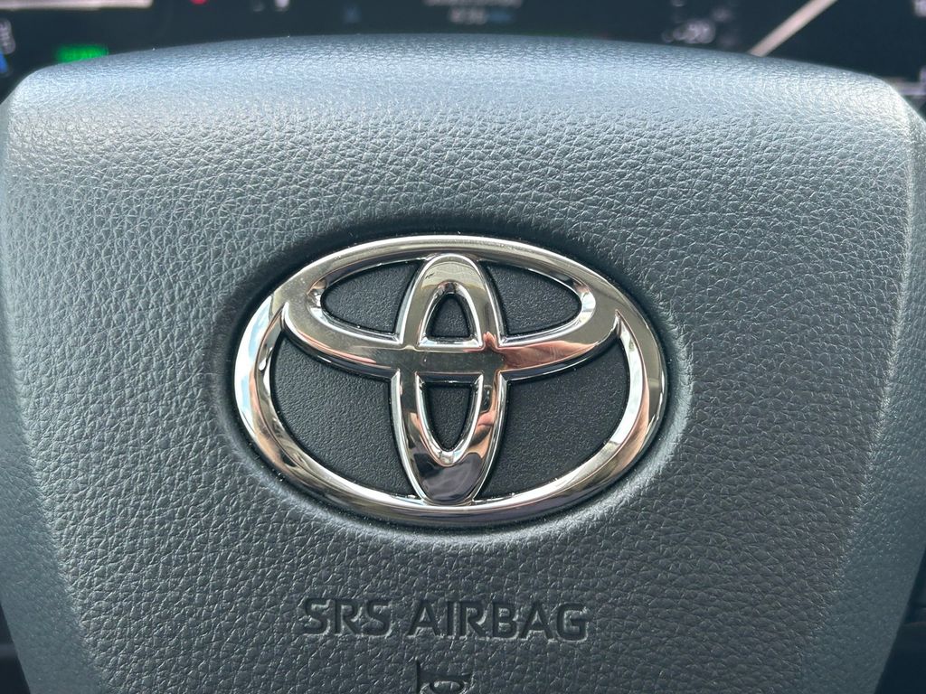 Used 2026 Toyota Sienna Van