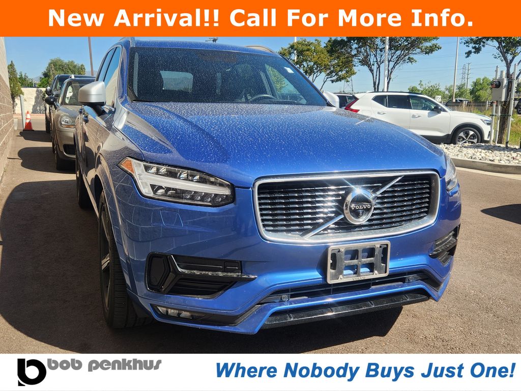 2019 Volvo XC90 T6 R-Design