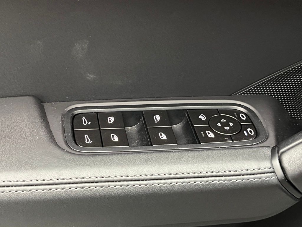 Thumbnail: 2024 Porsche  - 21