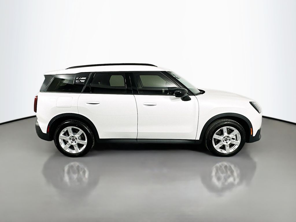 2025 MINI Cooper Countryman Base 4