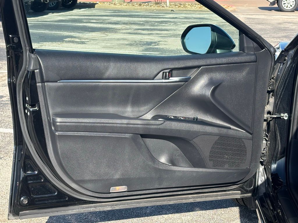 2019 Toyota Camry XSE photo