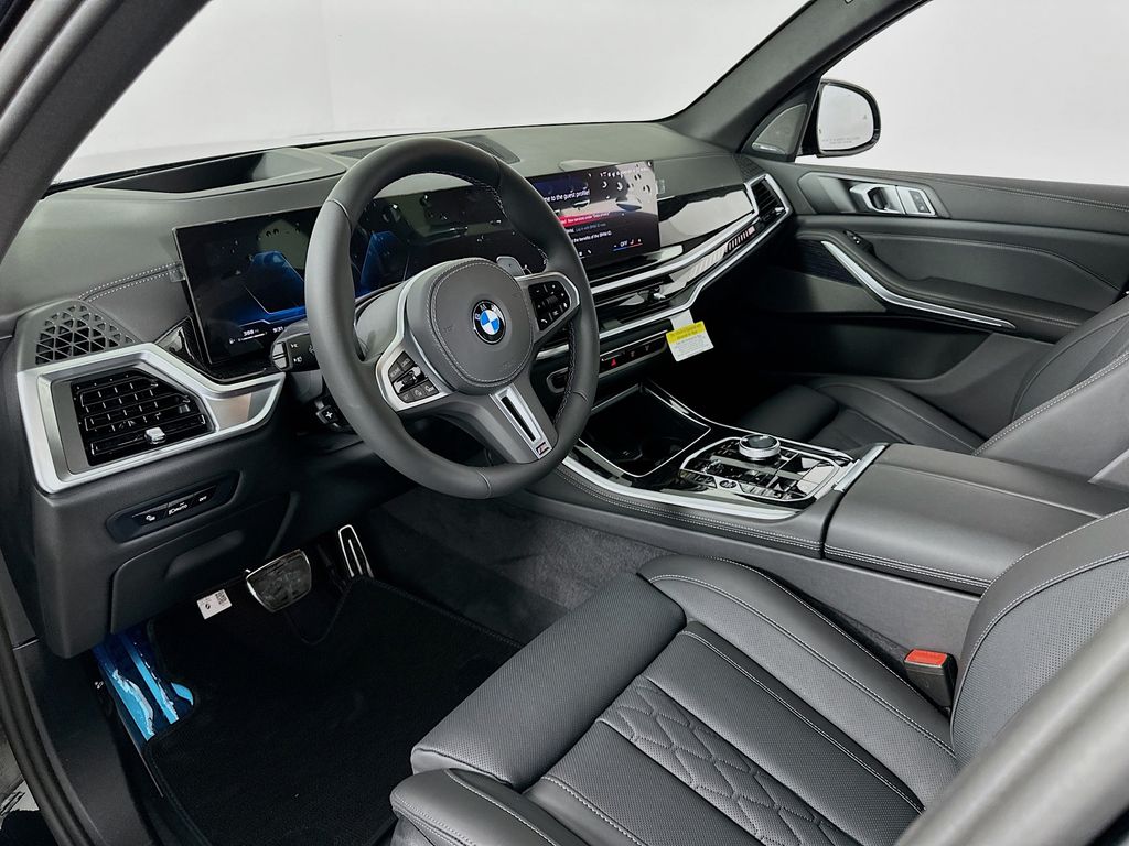 2025 BMW X5 M60i 9