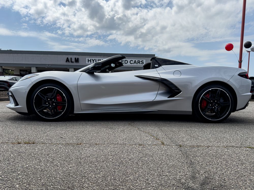 Used 2020 Silver Chevrolet Stingray image 11