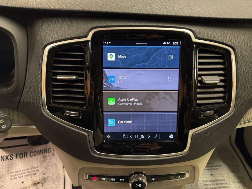 2024 Volvo XC90 B6 Plus Bright Theme photo