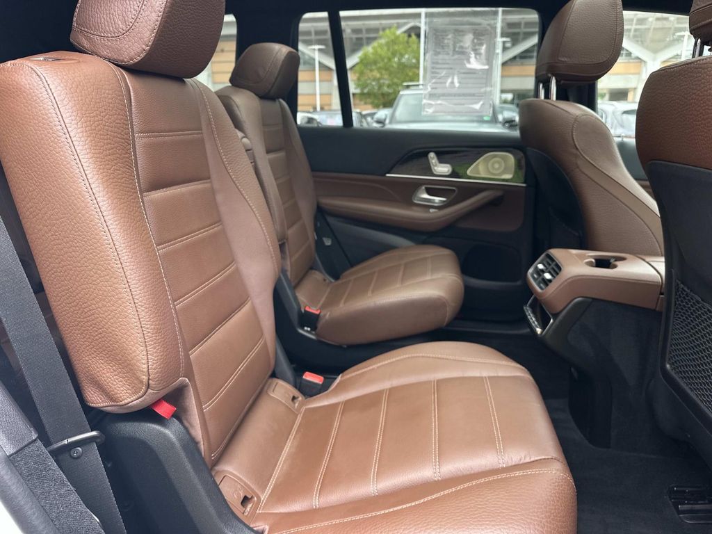Thumbnail: 2024 Mercedes-Benz GLS - 12