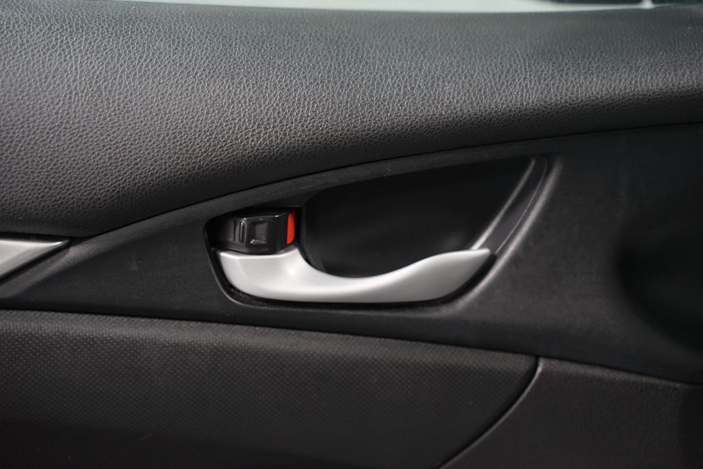 Thumbnail: 2017 Honda Civic - 26