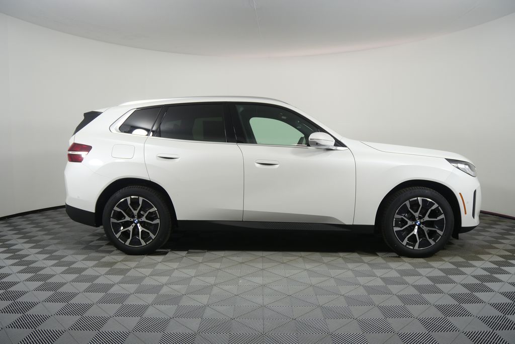 Thumbnail: 2026 BMW X3 - 2