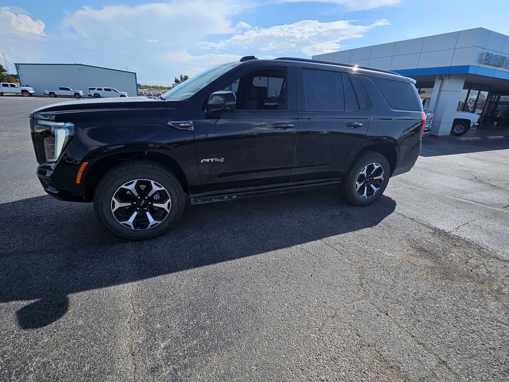 Onyx Black 2025 GMC Yukon SUV / Crossover Four-Wheel Drive