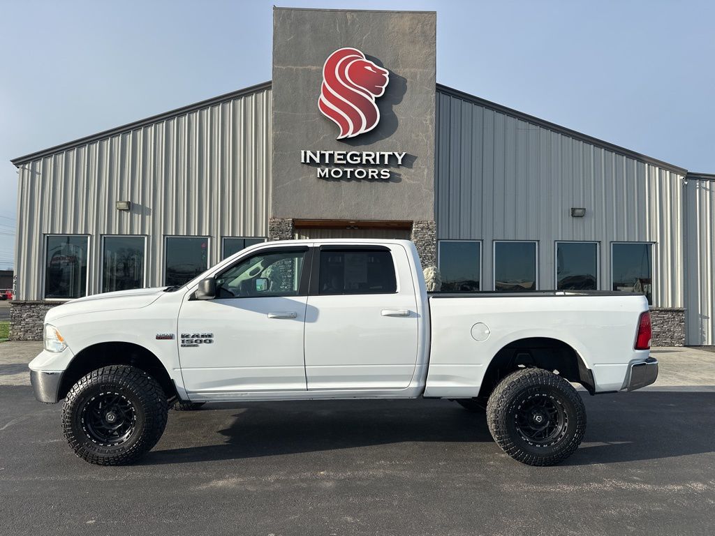 2019 RAM 1500 Classic SLT Crew Cab 4WD