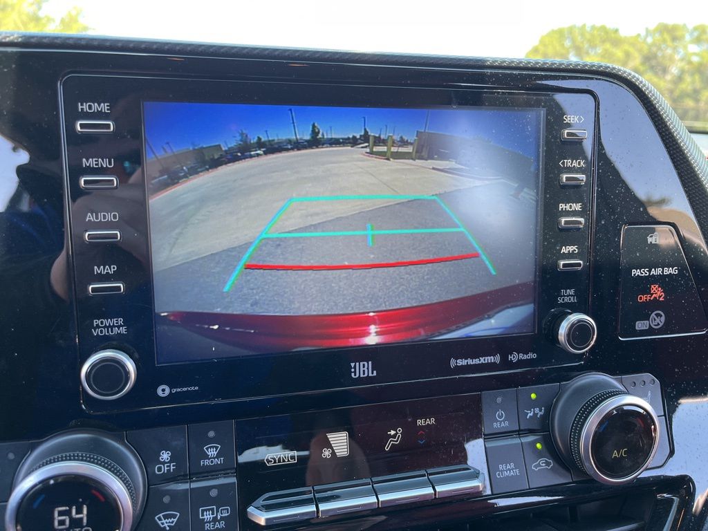 2021 Toyota Highlander XSE 23