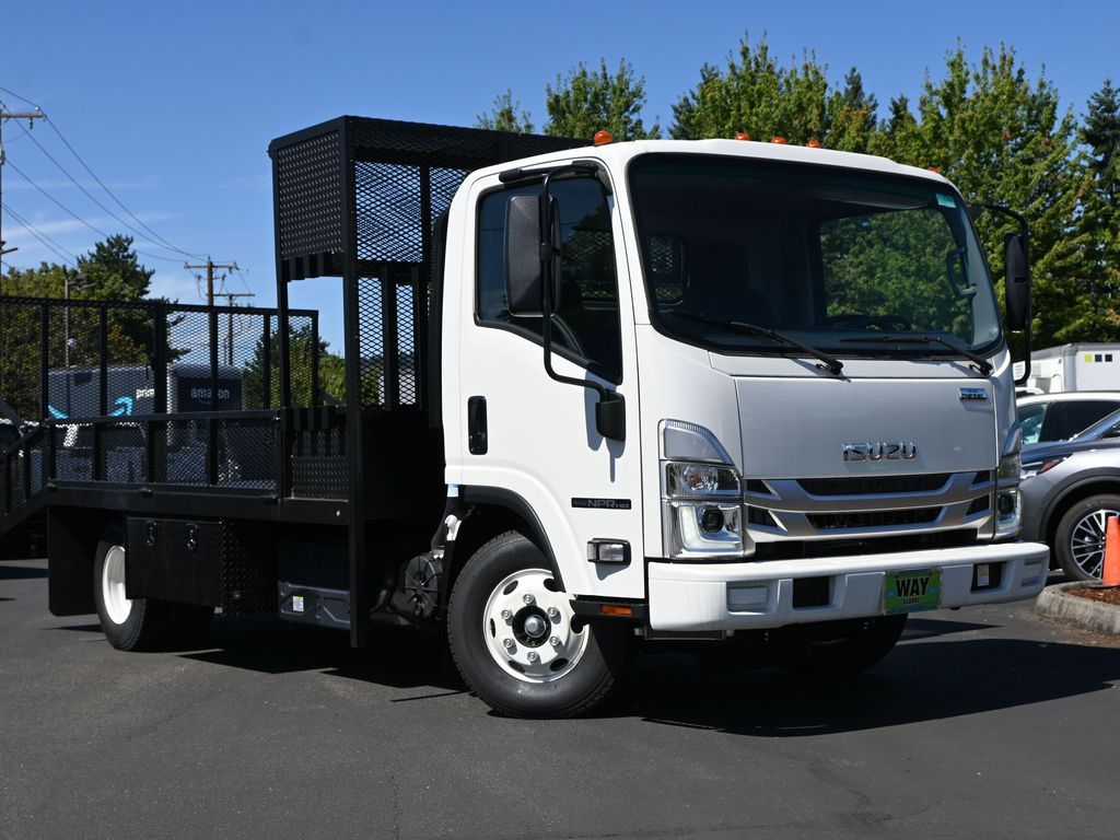 2024 Isuzu NPR HD 
