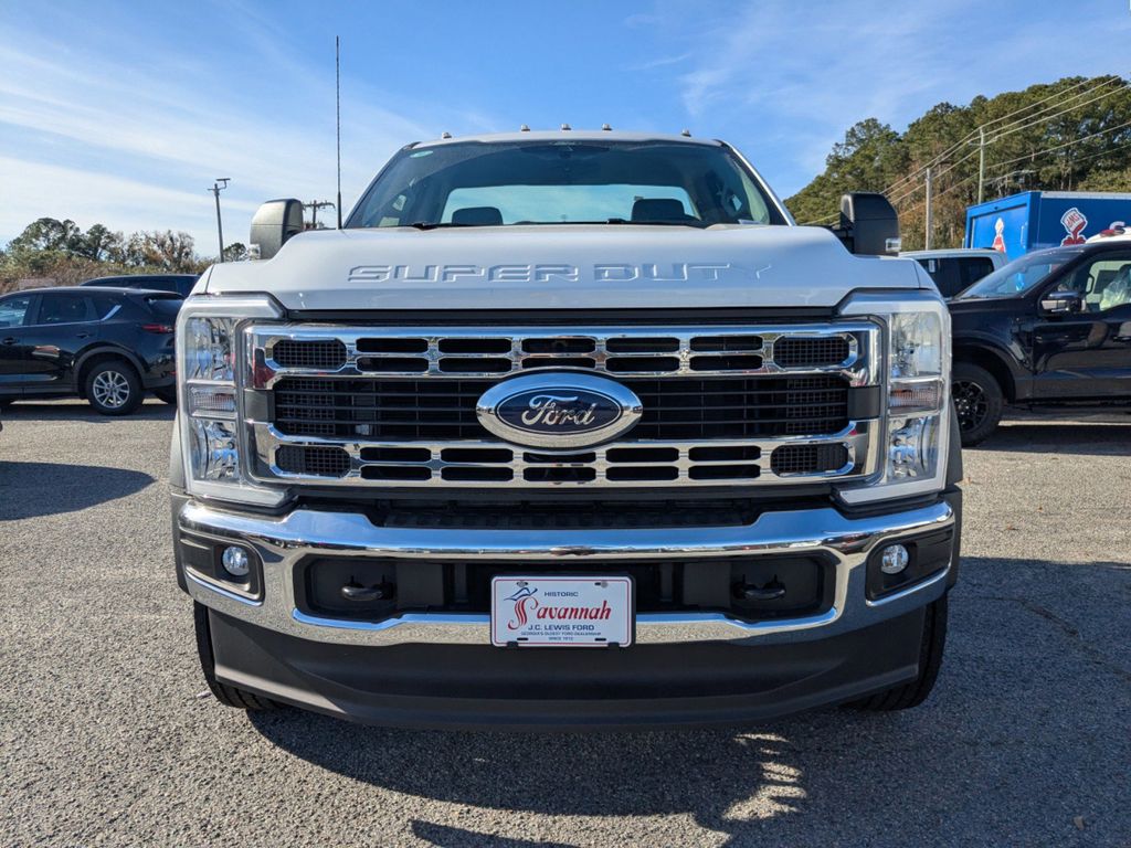 2025 Ford F-600 Chassis XL