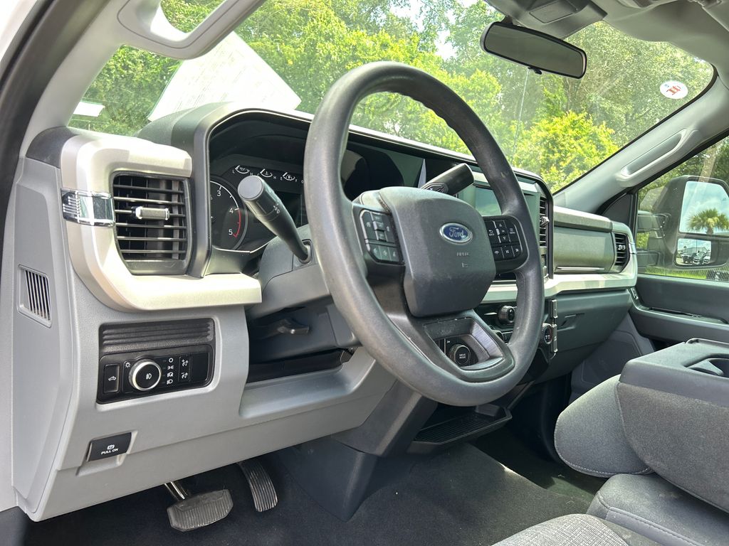 Certified Used 2025 White Ford XLT image 10