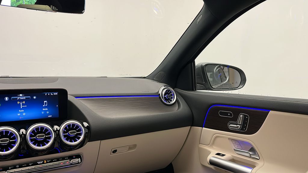 2025 Mercedes-Benz GLA 250 4MATIC 25
