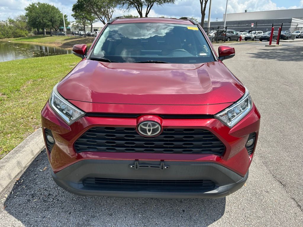 Thumbnail: 2020 Toyota RAV4 - 8