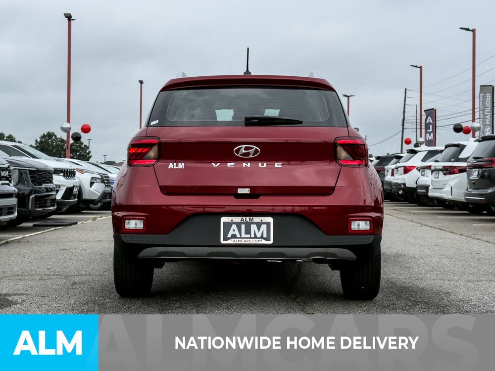 Used 2025 Red Hyundai Limited image 4