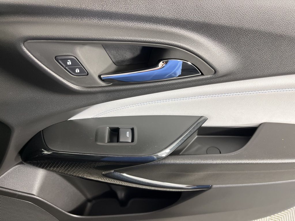 Thumbnail: 2025 Chevrolet Trax - 10