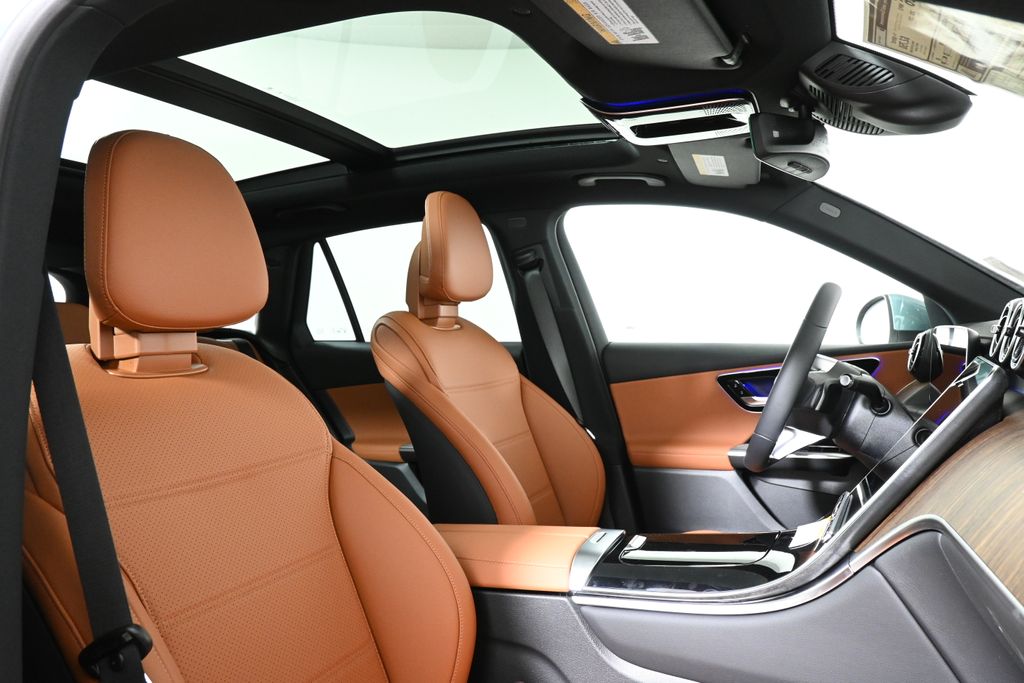 2025 Mercedes-Benz GLC 300 19