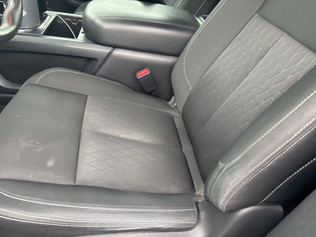 Thumbnail: 2019 Nissan Titan - 7