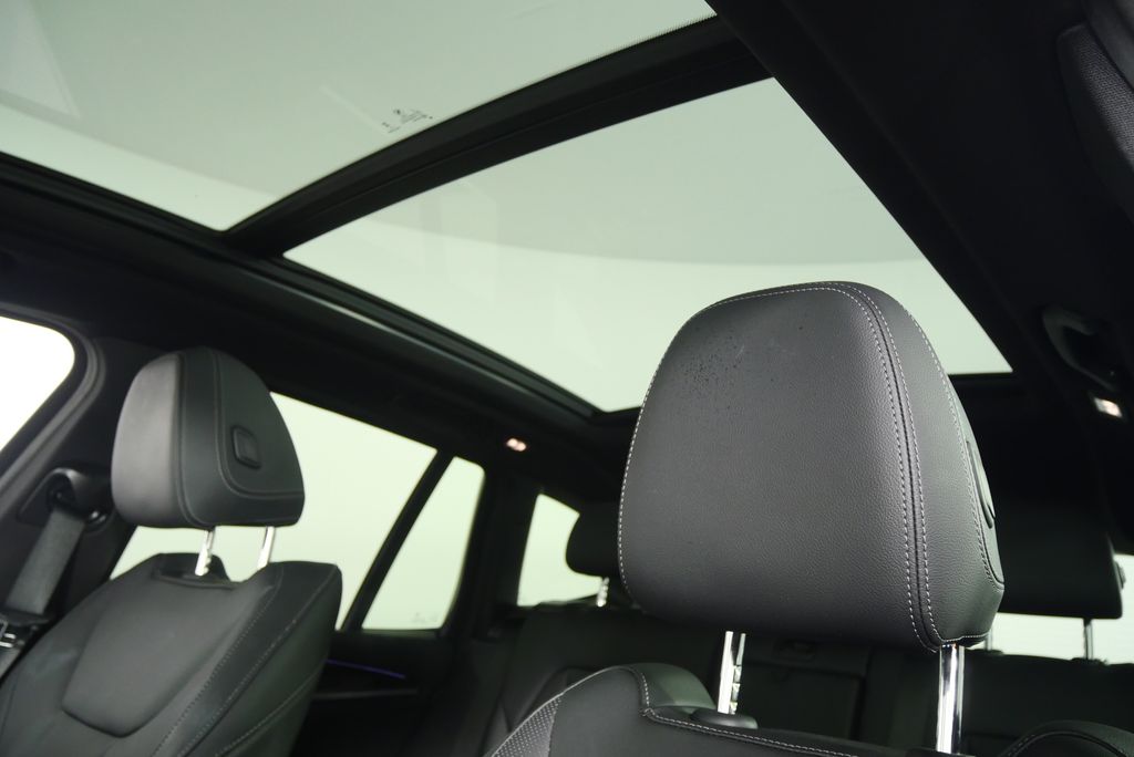Thumbnail: 2024 BMW X3 - 11