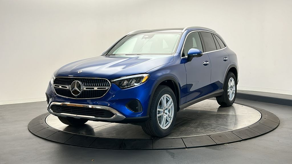 2025 Mercedes-Benz GLC 300 3