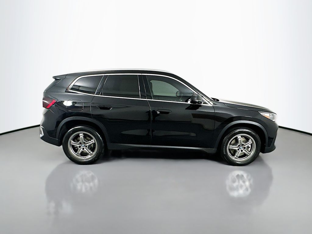 Thumbnail: 2023 BMW X1 - 4