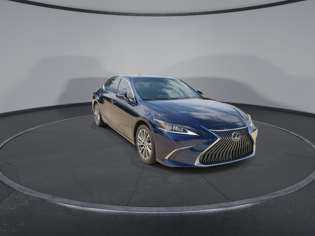 Thumbnail: 2020 Lexus ES - 3
