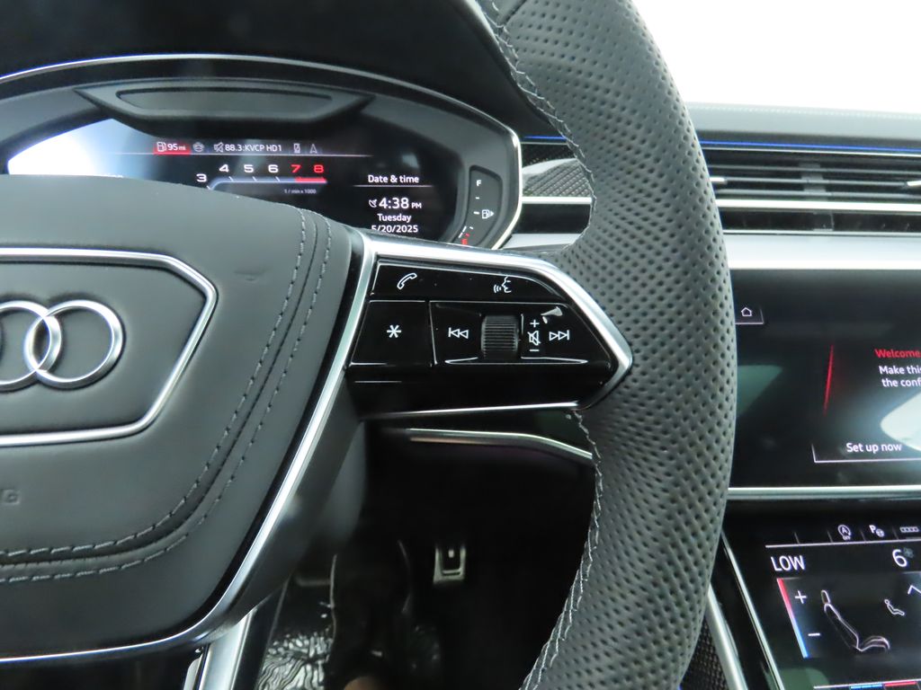 2025 Audi S8 4.0T 13