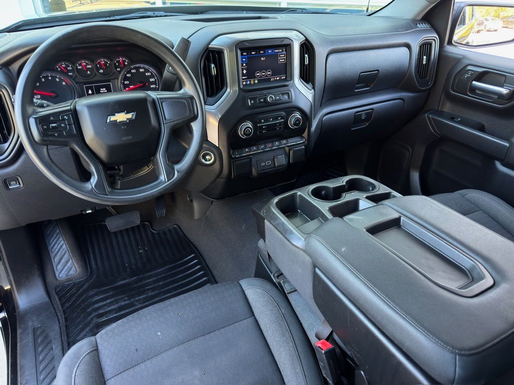 2023 Chevrolet Silverado 1500 Custom - 2