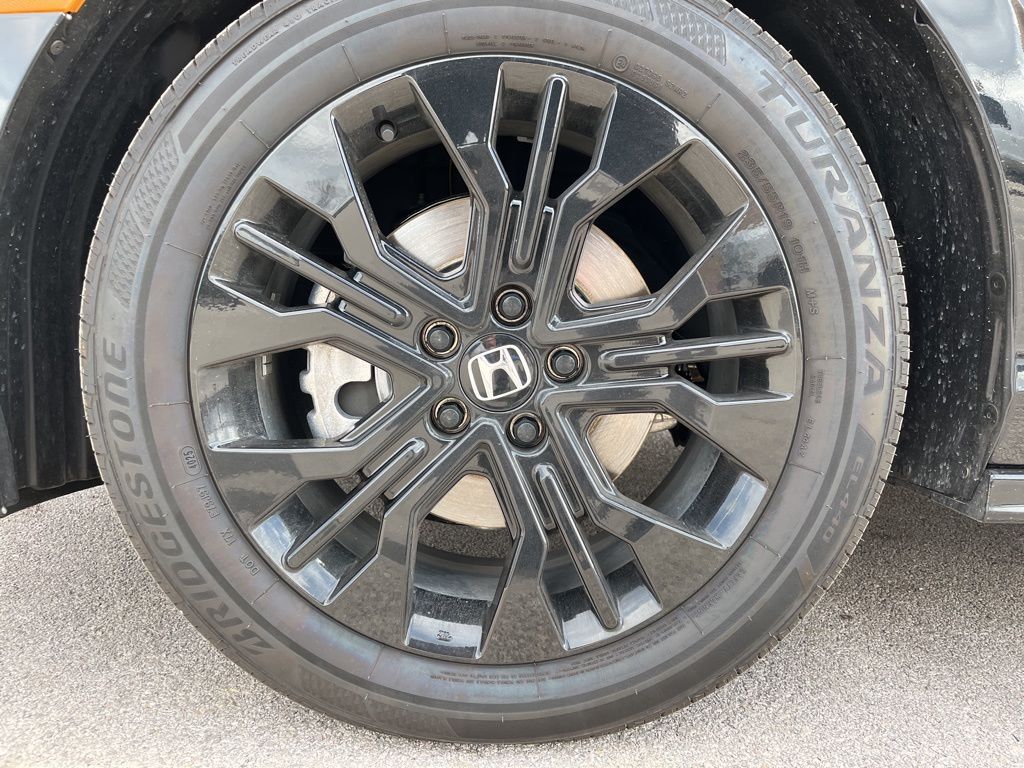 Thumbnail: 2026 Honda Odyssey - 13