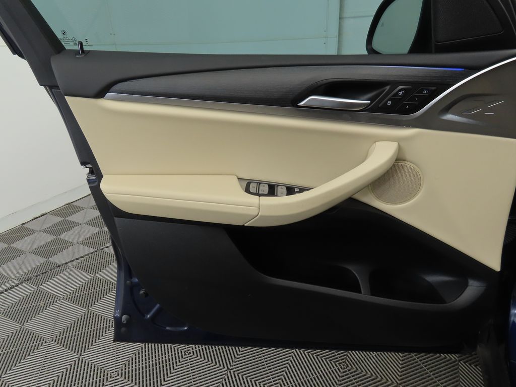 Thumbnail: 2023 BMW X3 - 24