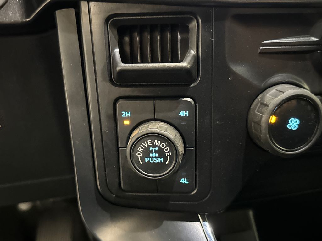 2024 Oxford White Ford F-150 STX 4X4 Truck