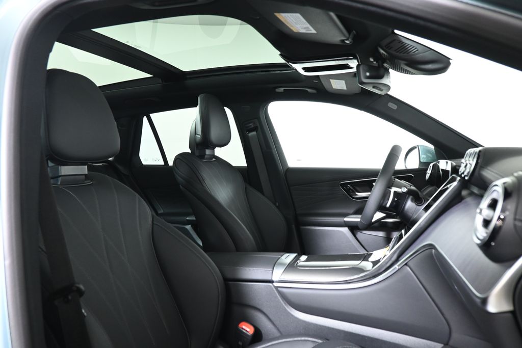 Thumbnail: 2026 Mercedes-Benz GLC - 21