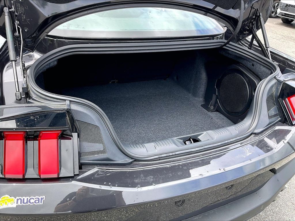 2024 Ford Mustang — photo 32