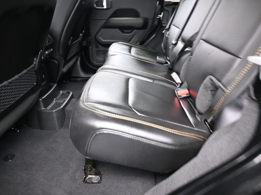 Used 2025 Black Clearcoat Jeep Rubicon 392 image 32