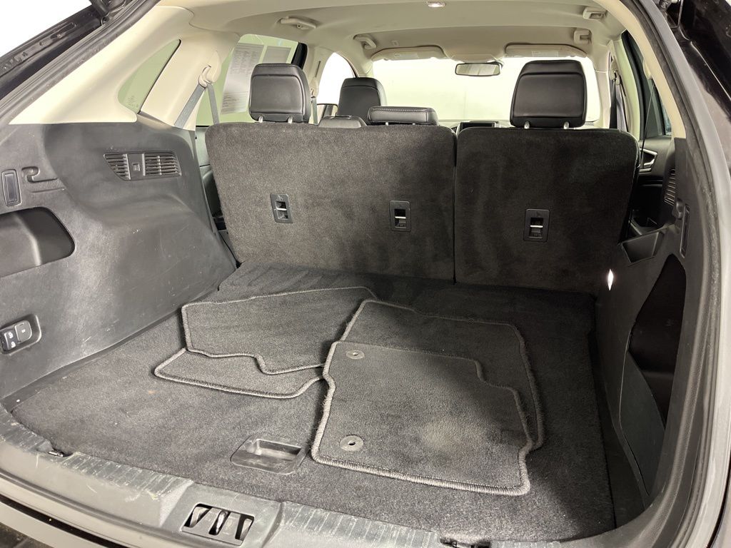 Thumbnail: 2024 Ford Edge - 20