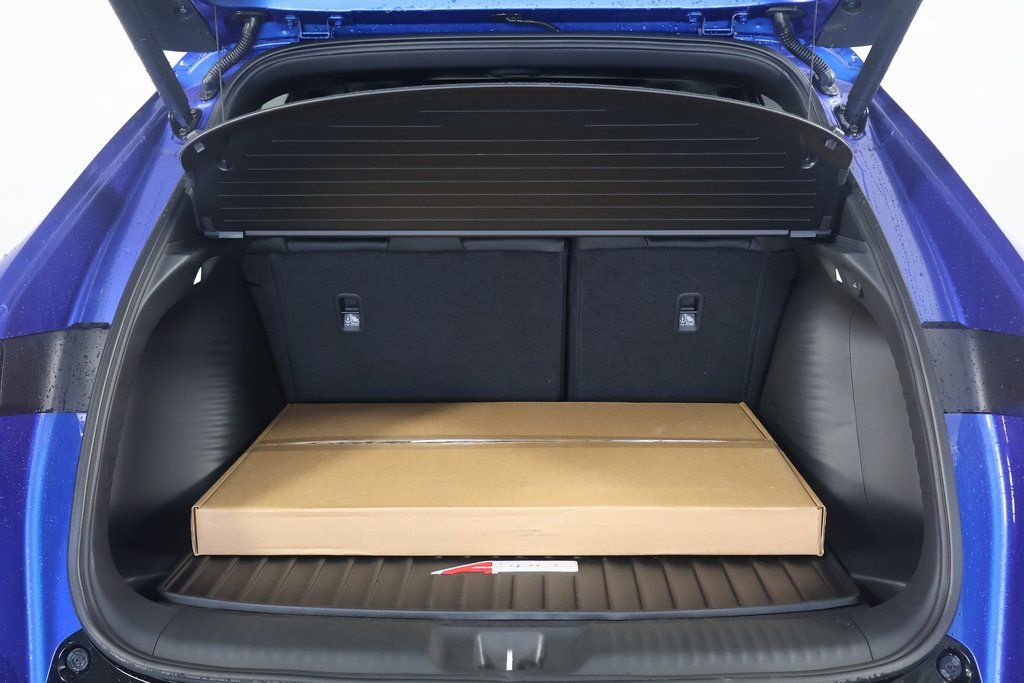 Thumbnail: 2025 Acura ADX - 8