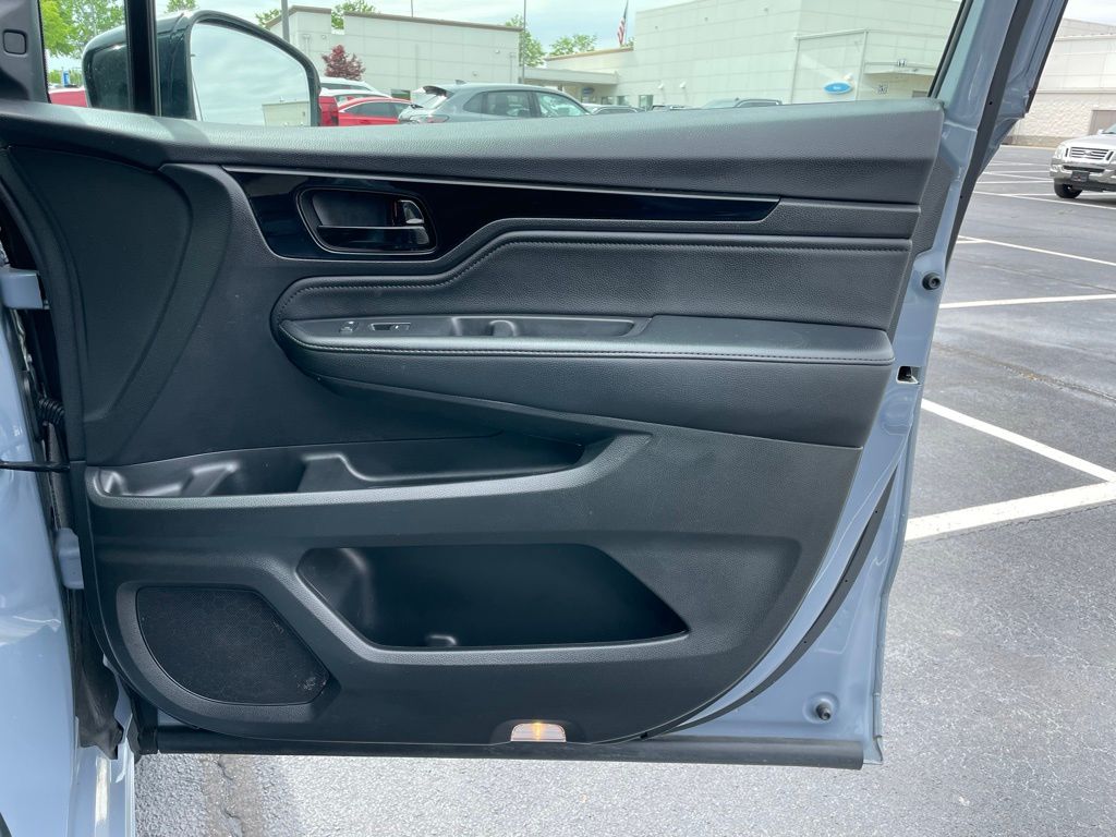 Thumbnail: 2025 Honda Odyssey - 30