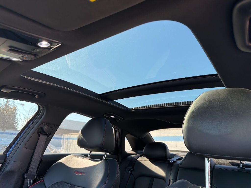 Thumbnail: 2022 Kia K5 - 11