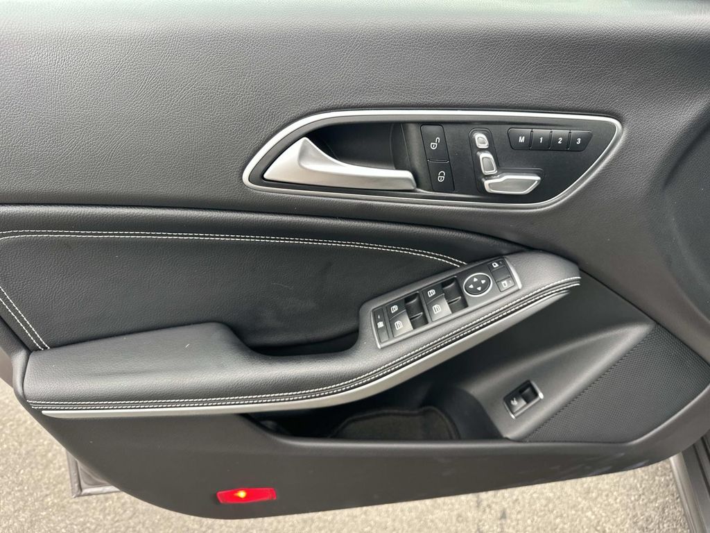 Thumbnail: 2019 Mercedes-Benz CLA - 28