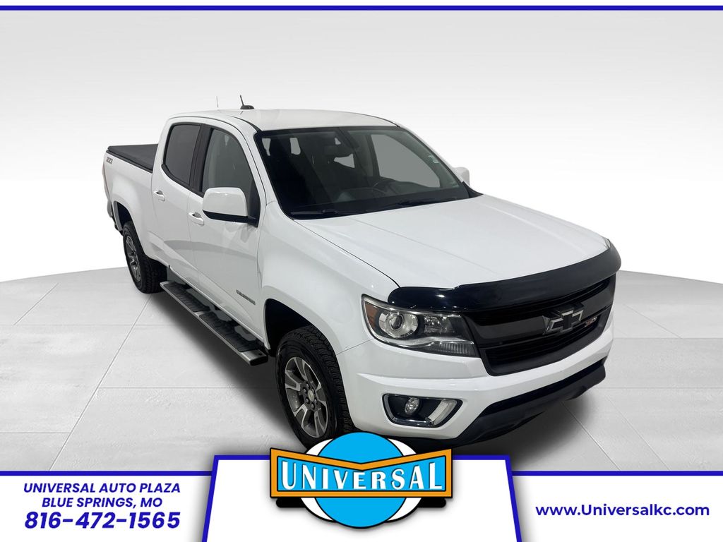 Summit White 2018 Chevrolet Colorado Pickup Truck Four-Wheel Drive 8-Speed Automatic