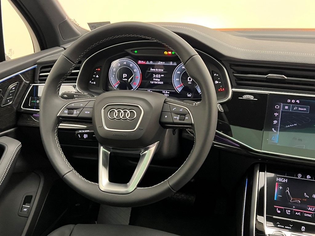 Thumbnail: 2026 Audi Q7 - 23