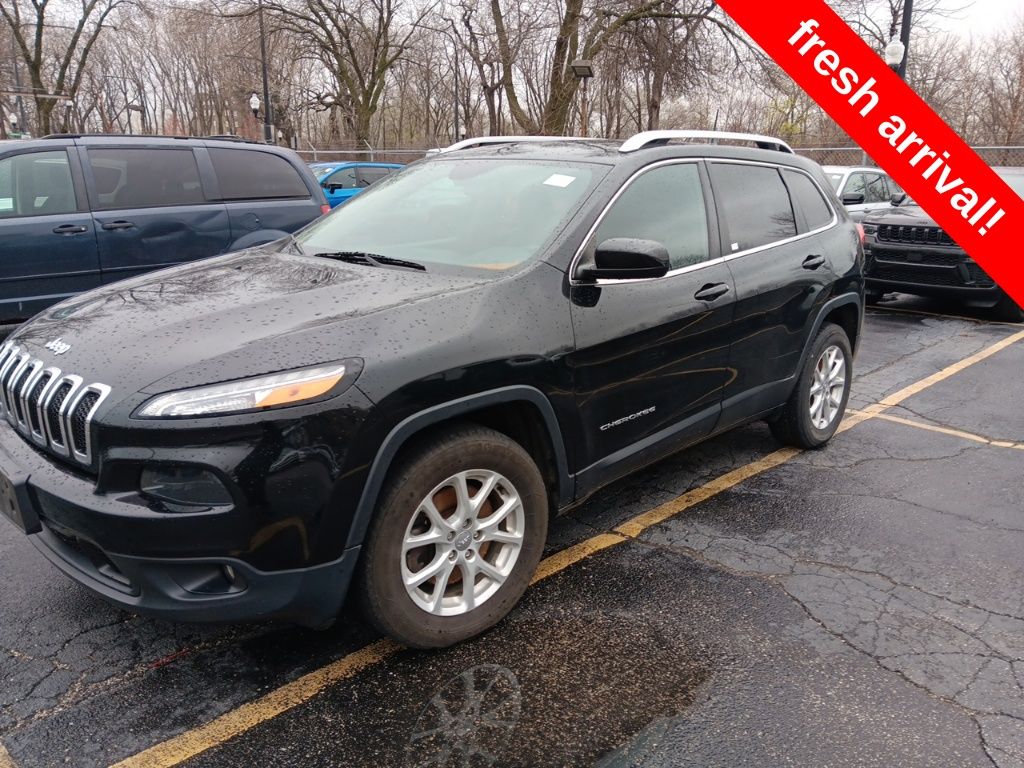 Brilliant Black Crystal Pearlcoat 2016 Jeep Cherokee Latitude 4WD SUV / Crossover Four-Wheel Drive 9-Speed Automatic