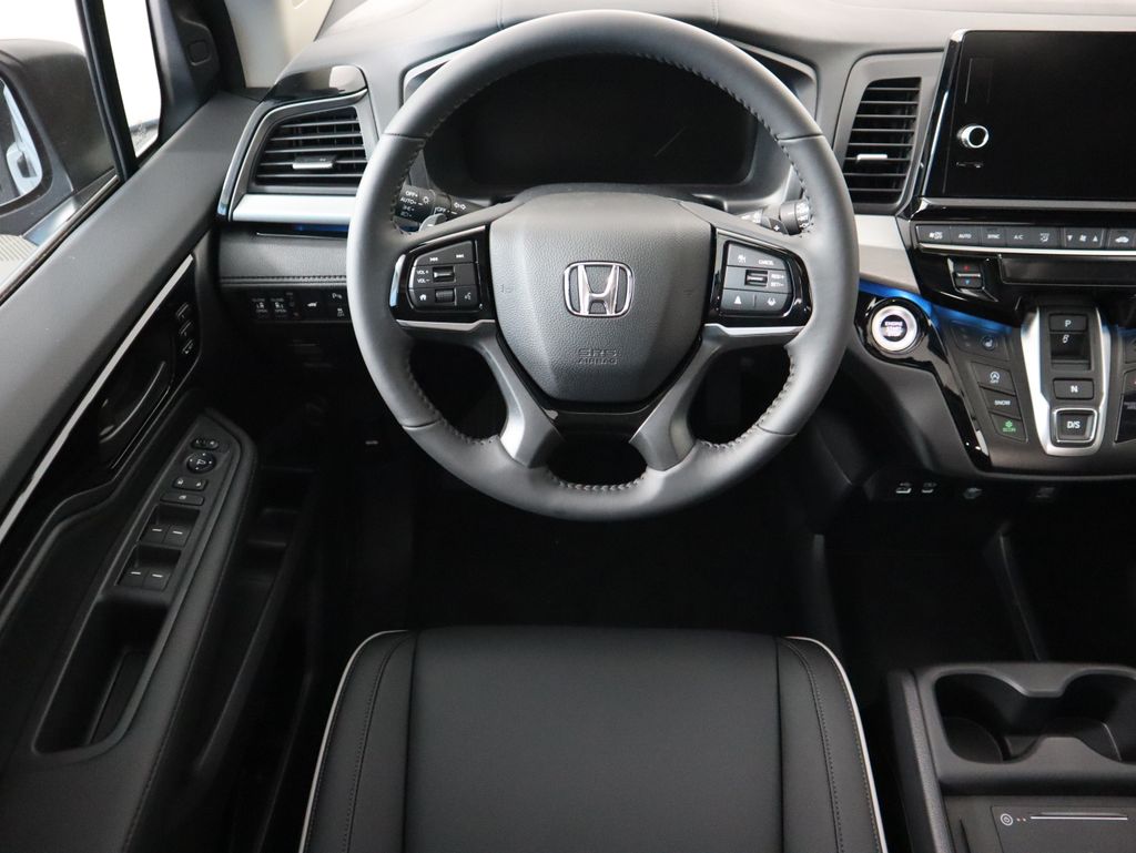 Thumbnail: 2026 Honda Odyssey - 10