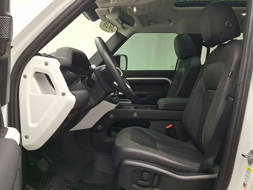 Thumbnail: 2020 Land Rover Defender - 13