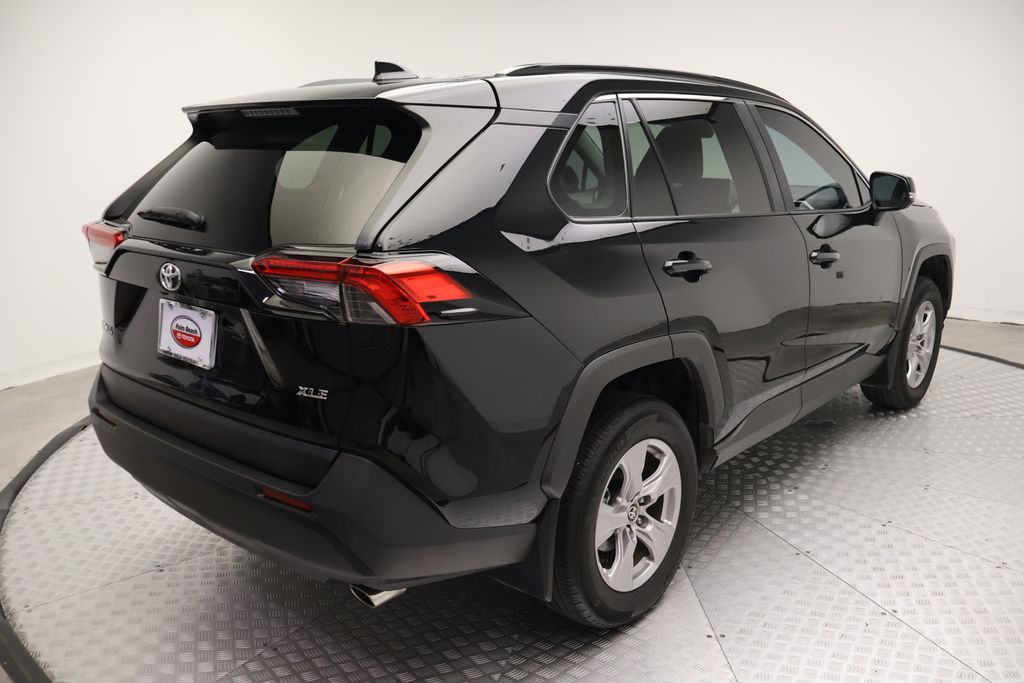 Thumbnail: 2025 Toyota RAV4 - 8