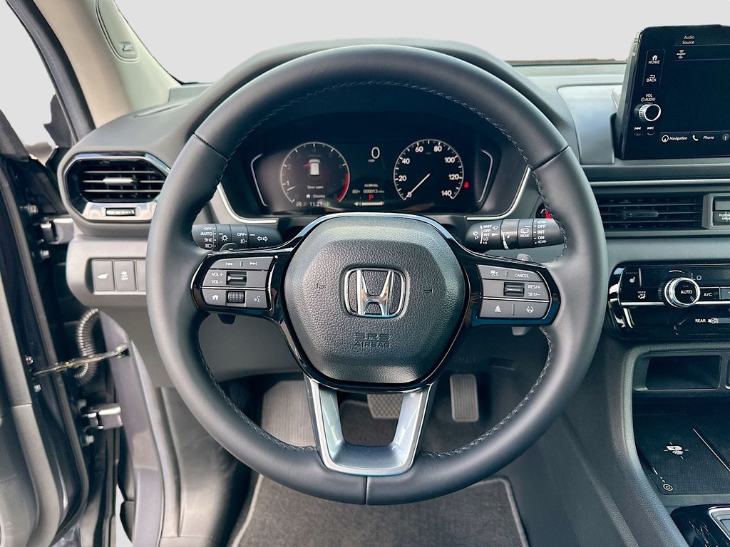 2025 Honda Pilot Touring 9