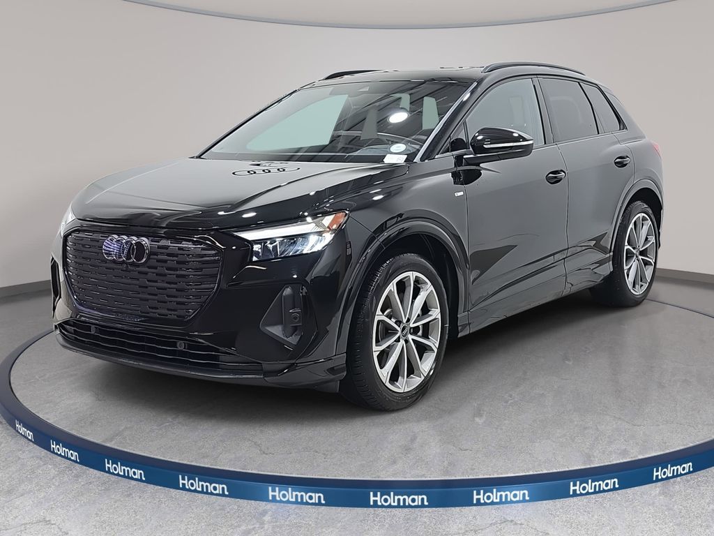 2026 Audi Q4 e-tron quattro Premium 55